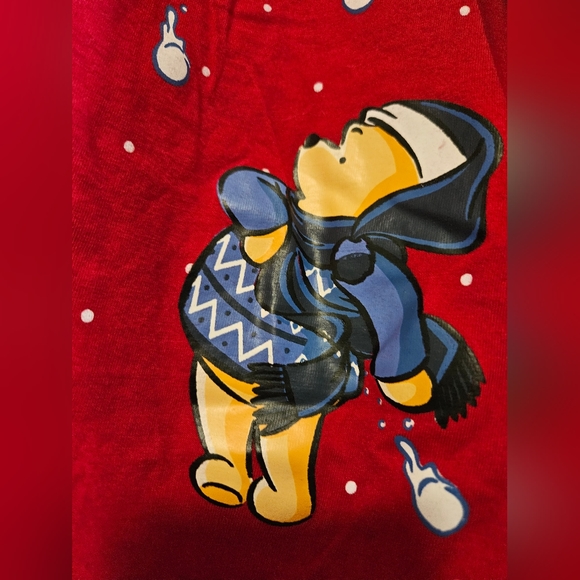 Winnie the Pooh Women's Pajama PJ Set Top & Pant RARE Medium red snow ball fight - Picture 6 of 16